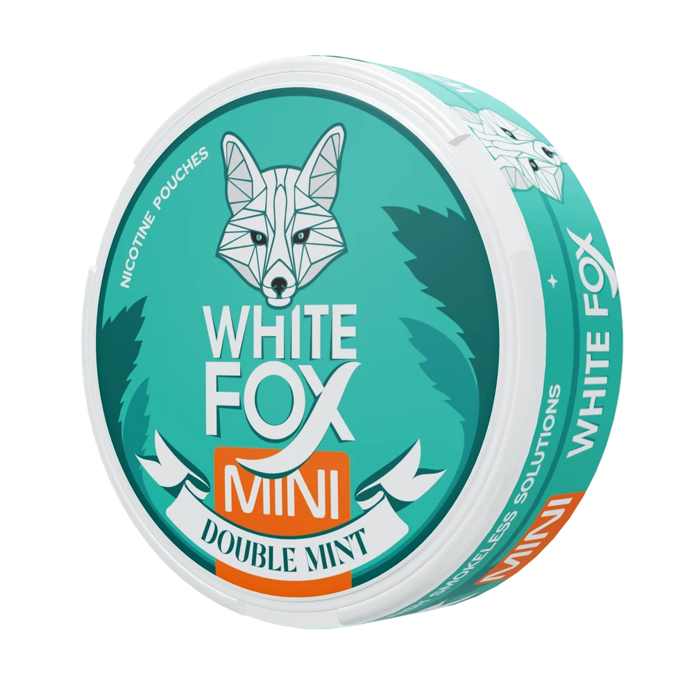 White Fox Double Mint Mini يقدم نكهة Double Mint المنعشة في حجم Mini أصغر مع 10 ملغ نيكوتين في كل كيس، 16 ملغ/غرام و16 كيس في العبوة. snusi.net